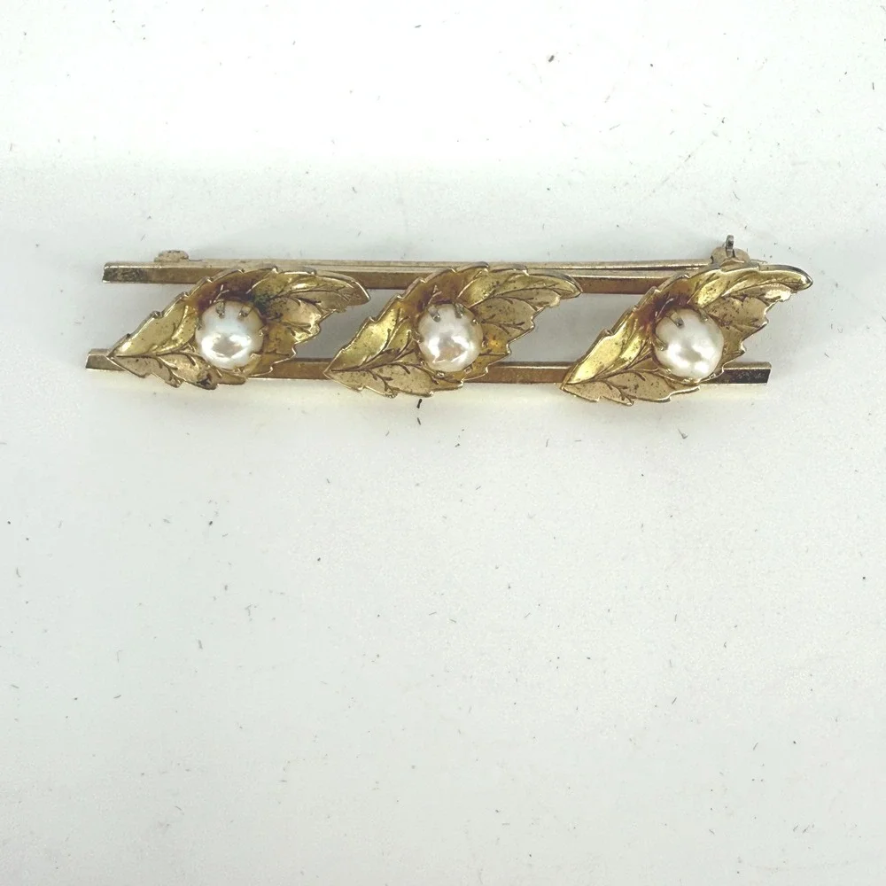 VINTAGE ESTATE Floral Leaf‎ Brooch Pin with Pearls Unsigned Long Straight